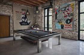 Salle de billard et fresques street art